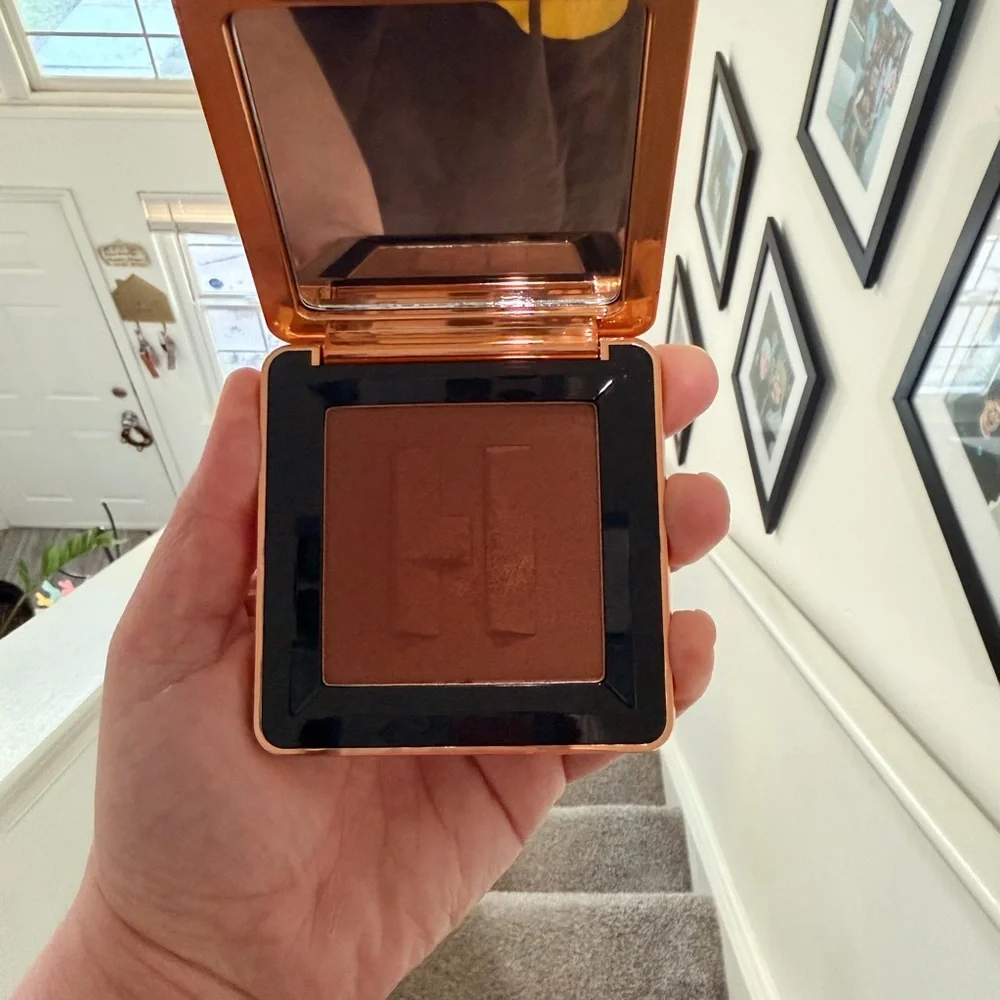 Haus Labs By Lady Gaga Compact Bronzer — color: Acacia Ember medium deep